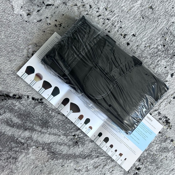 Vanity Planet 15 Piece Professional & Portable Makeup Brush Collection - Picture 5 of 6